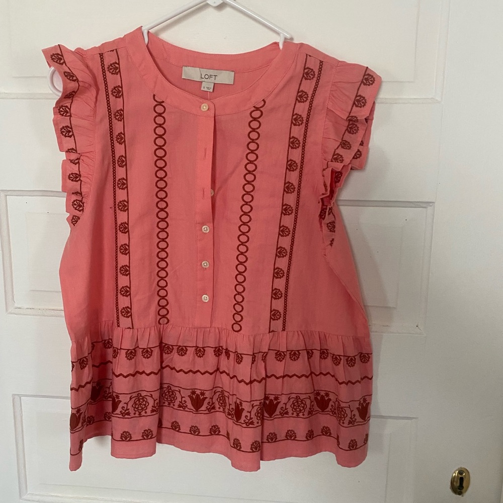 Summer sleeveless top